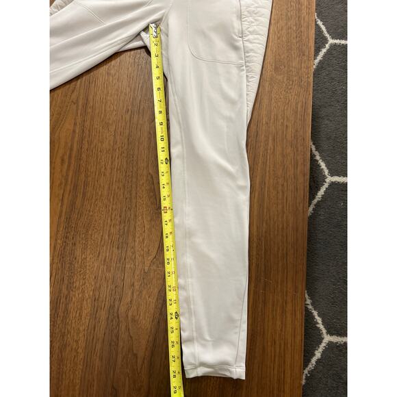 Athleta Peak Hybrid Fleece Tight Legging in Birch Gray. Size Small - Picture 9 of 9